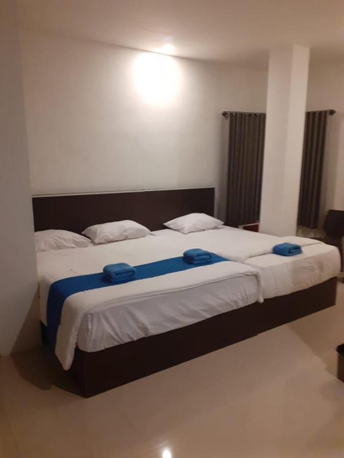Anyar Hotel Mataram Bagian luar foto